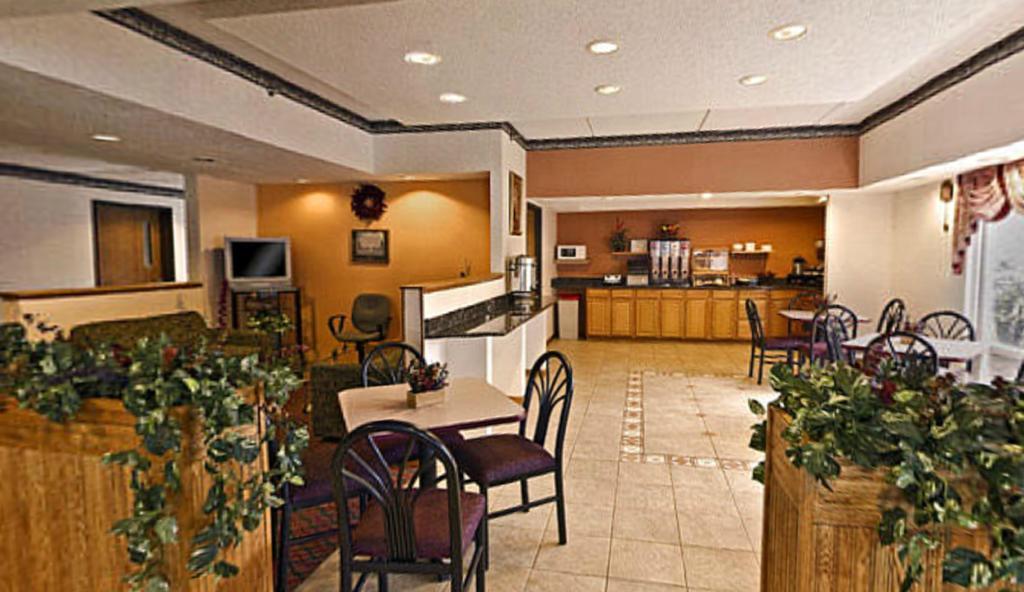 Americas Best Value Inn Waukegan Εξωτερικό φωτογραφία